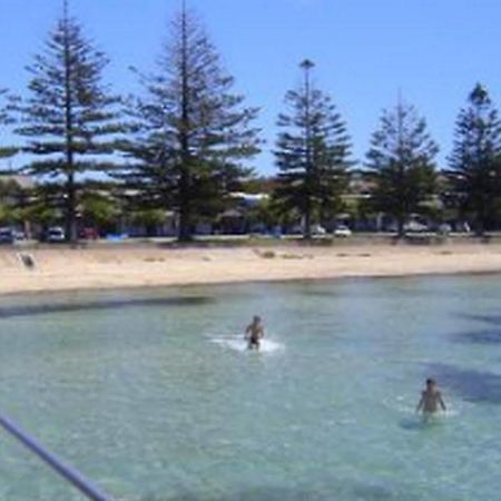 Port Lincoln Holiday Apartments Extérieur photo